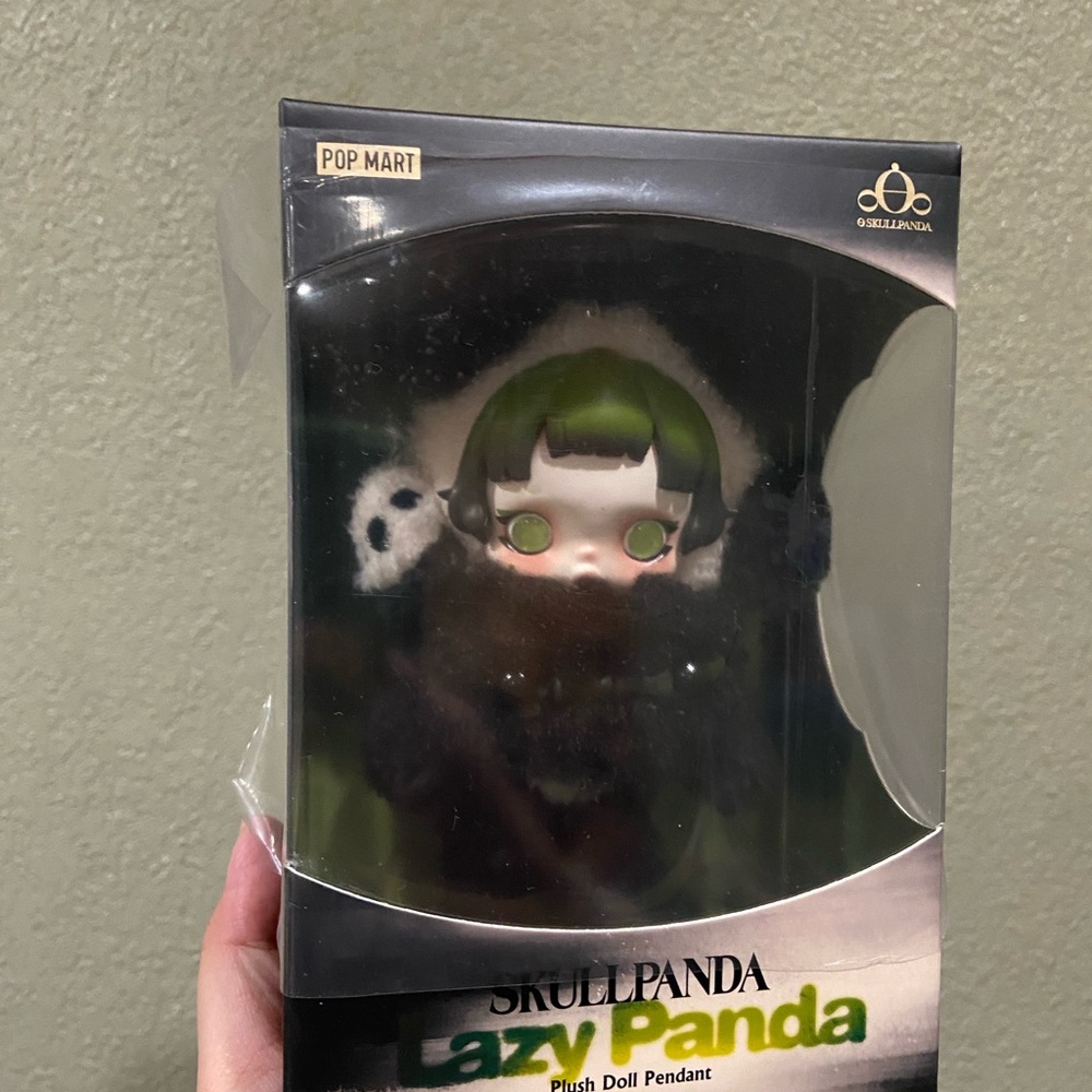 Pop Mart SKULLPANDA LAZY Panda Plush Doll Pendant LIMITED EDITION Green / Black